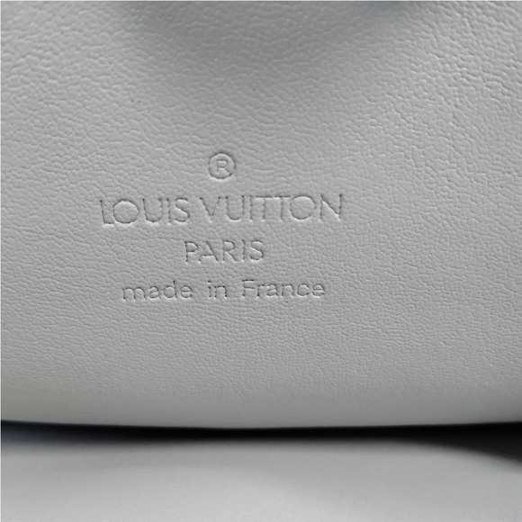 Louis Vuitton Gold Crossbody Bag - Picture 8 of 10